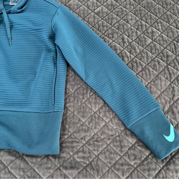 Nike Hoodie Women XS Sweater Teal Hooded Athletic Running Pullover Dri Fit B11 - Picture 8 of 10
